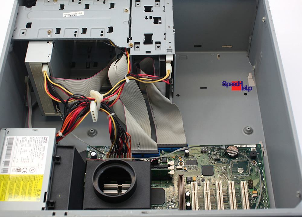 PC Computer Fujitsu Siemens Scenic L I815E D1218 Pentium 3 III