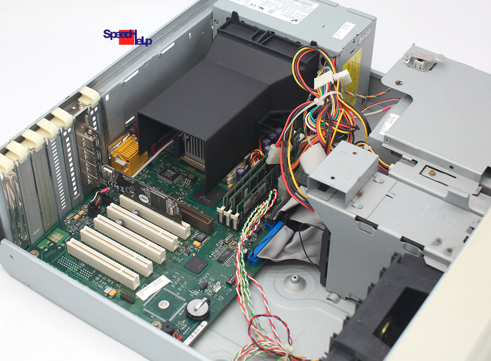 PC Computer Fujitsu Siemens Telekom Systems I815E D1218 Pentium 3